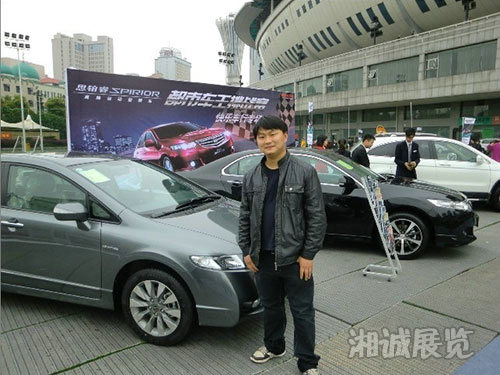 思铂睿“都市车王挑战赛”赛场布置